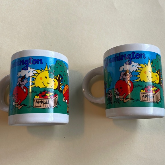 Vintage mini mugs - Picture 3 of 6
